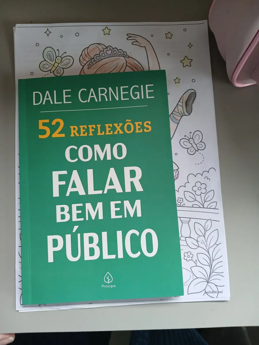 Fotografia real da capa do livro enviada por cliente